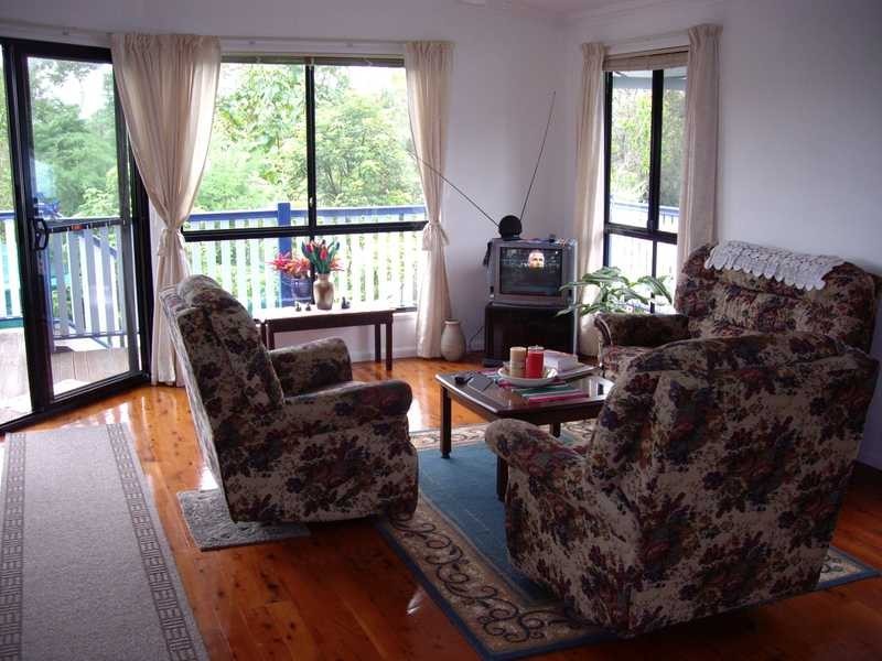 15 Saint Smith Road, Beachmere QLD 4510