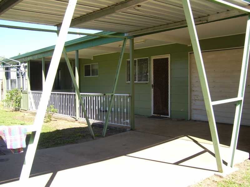 13 Trevor Street, Beachmere QLD 4510