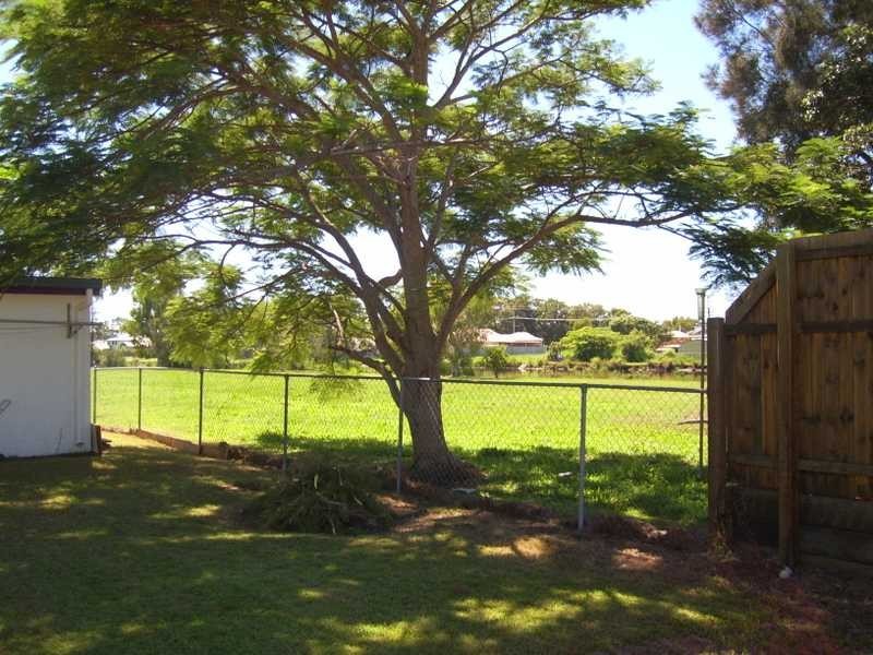 13 Trevor Street, Beachmere QLD 4510