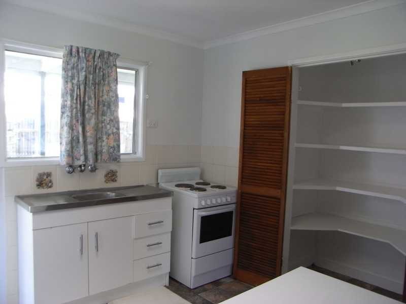 13 Trevor Street, Beachmere QLD 4510