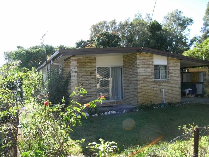 11 Lalroy Street, Beachmere QLD 4510