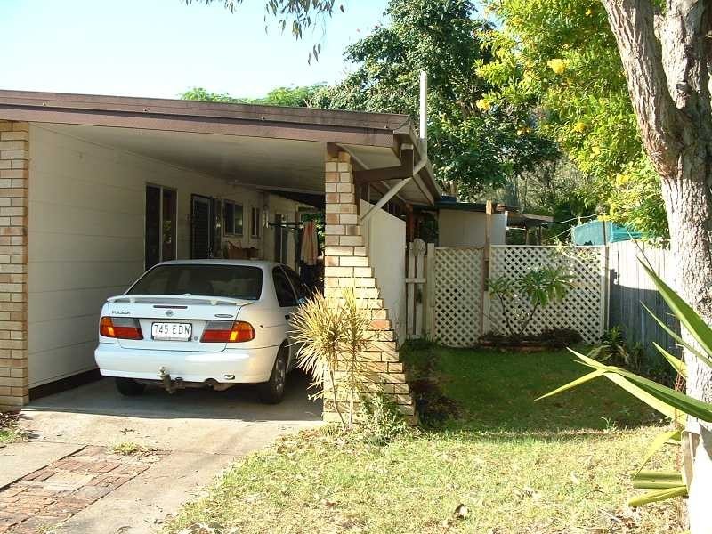 11 Lalroy Street, Beachmere QLD 4510