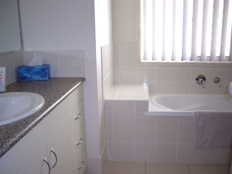 18 Karora Road, Beachmere QLD 4510