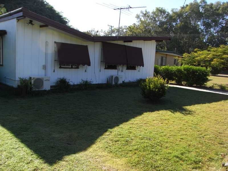 1 Savage Street, Beachmere QLD 4510