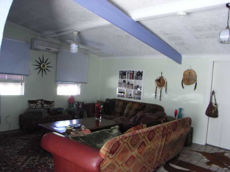 1 Savage Street, Beachmere QLD 4510