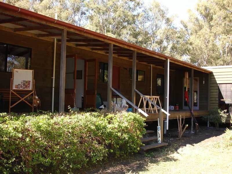 200 Campbell Parade, Beachmere QLD 4510