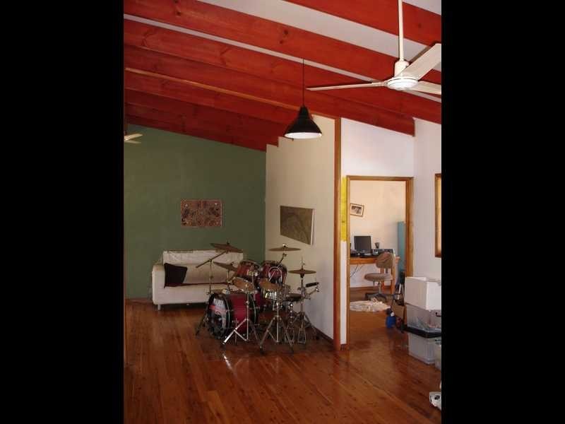 200 Campbell Parade, Beachmere QLD 4510