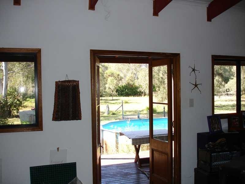 200 Campbell Parade, Beachmere QLD 4510