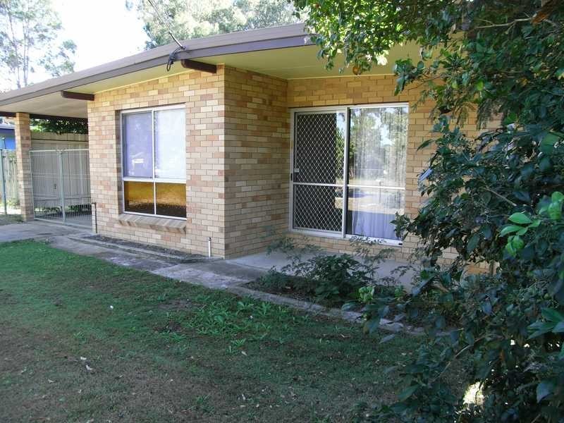 5 Lalroy Street, Beachmere QLD 4510