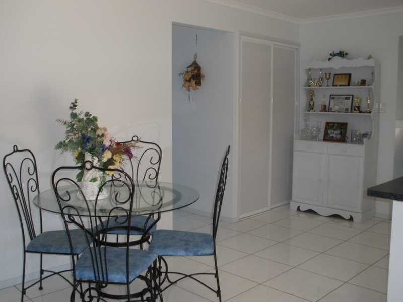 2 Spray Court, Beachmere QLD 4510