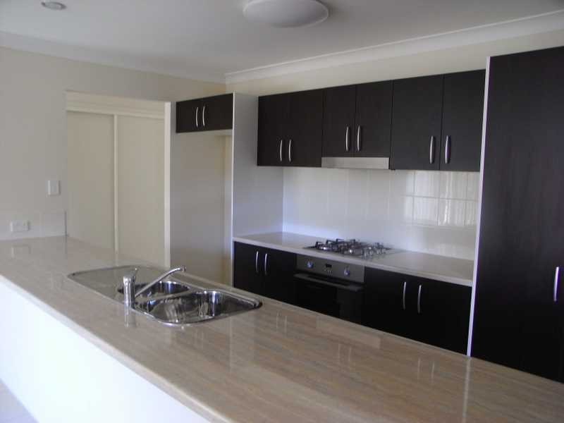 8 Dixon Court, Beachmere QLD 4510