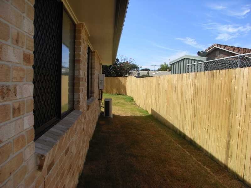 8 Dixon Court, Beachmere QLD 4510