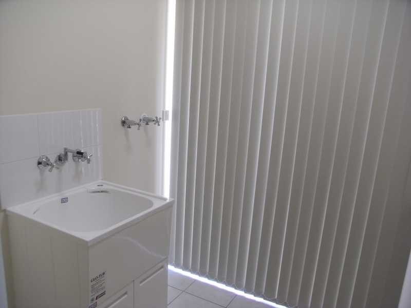 8 Dixon Court, Beachmere QLD 4510