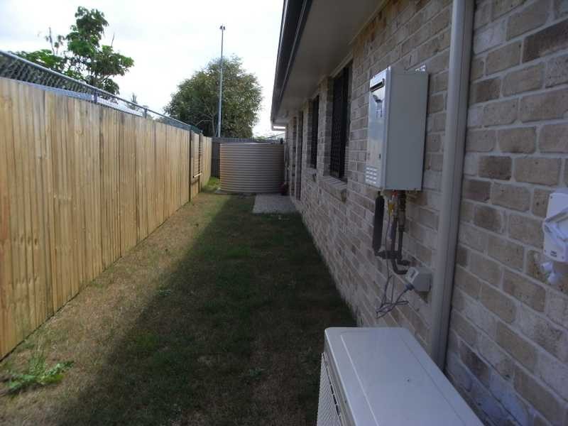 8 Dixon Court, Beachmere QLD 4510
