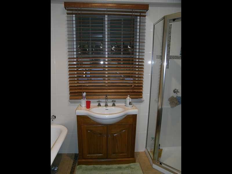 4 Moreton Tce, Beachmere QLD 4510