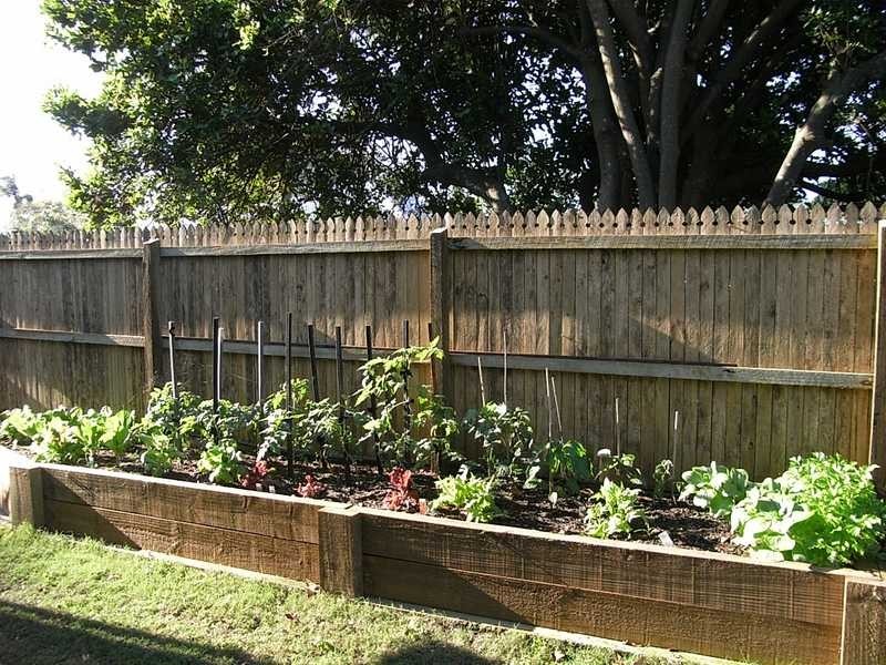 4 Moreton Tce, Beachmere QLD 4510