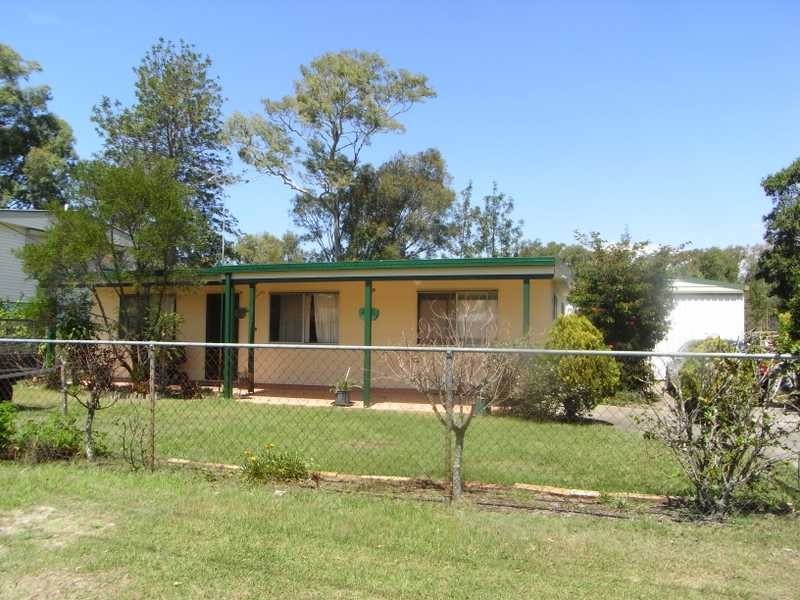 24 Dwyer, Beachmere QLD 4510