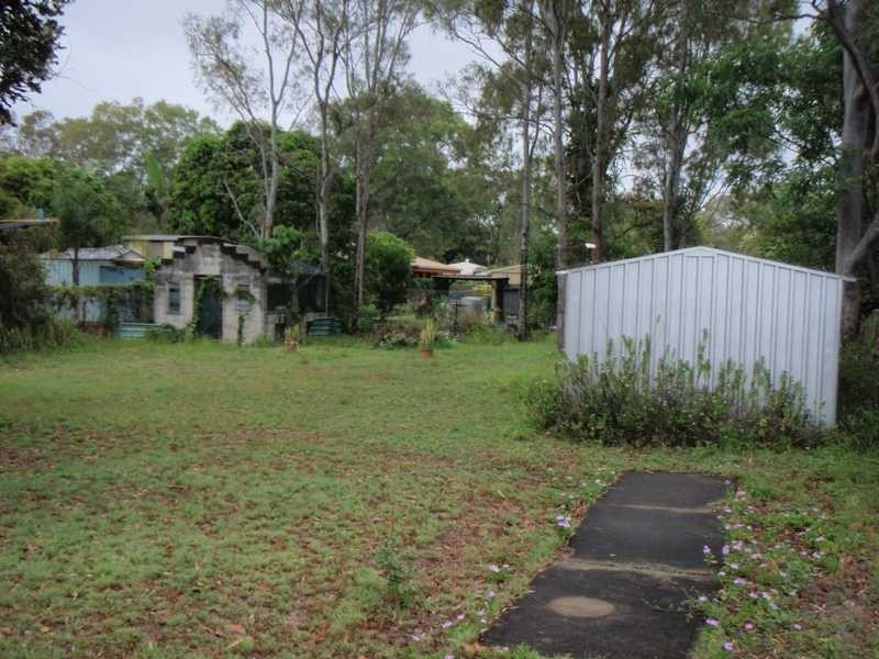 12 Progress Avenue, Beachmere QLD 4510