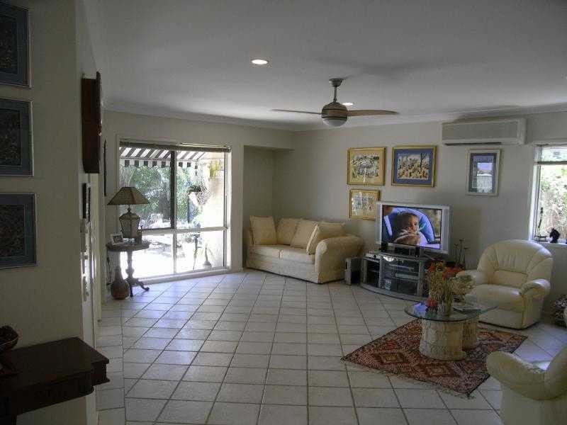 40 Tradewinds Drive, Banksia Beach QLD 4507