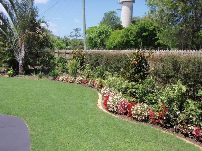 4 Moreton Tce, Beachmere QLD 4510