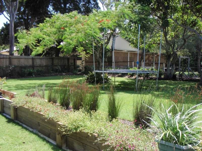 4 Moreton Tce, Beachmere QLD 4510