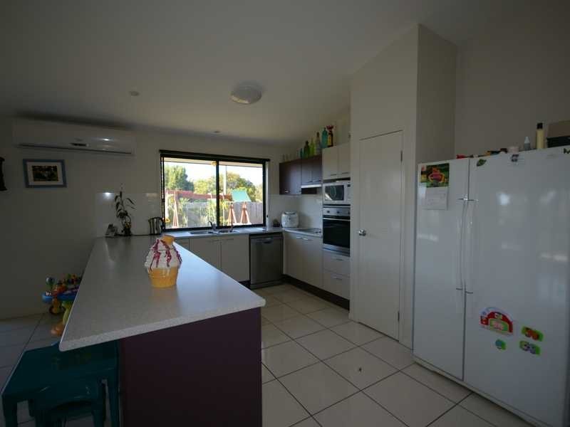 1 Adam Court, Beachmere QLD 4510