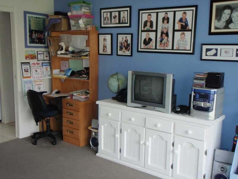 1 Adam Court, Beachmere QLD 4510