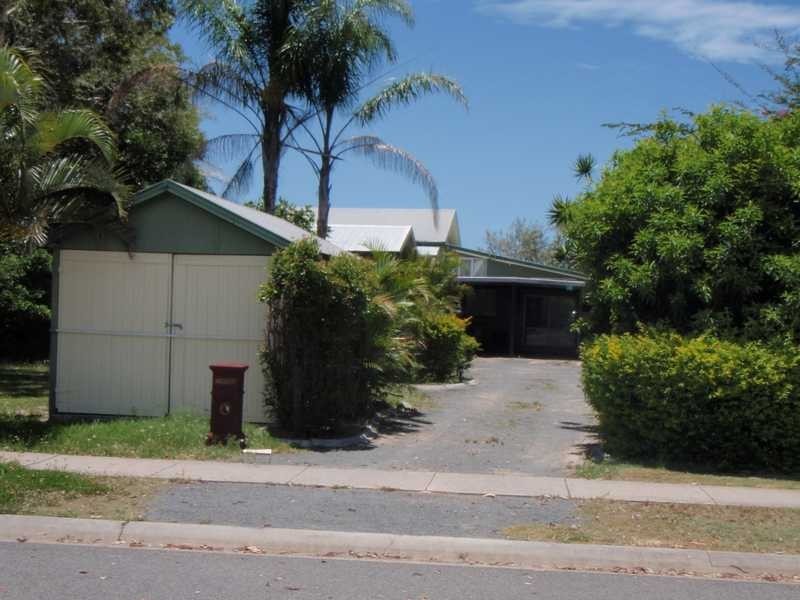 79 Biggs Ave, Beachmere QLD 4510