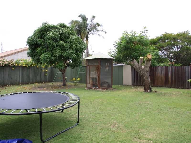 99 James Street, Beachmere QLD 4510