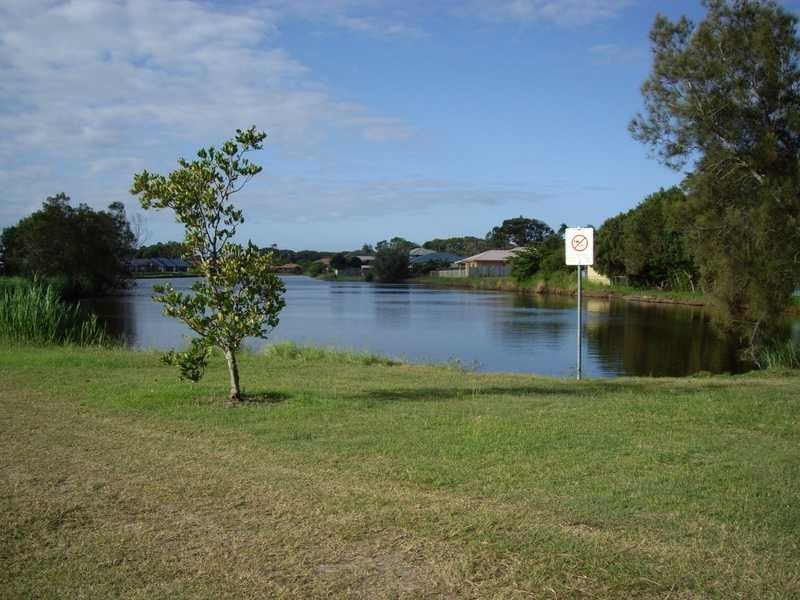 13 Kunde Street, Beachmere QLD 4510