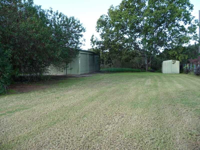 2 Timothy Esplande, Beachmere QLD 4510