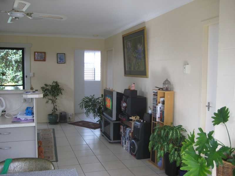 12 Trevor Street, Beachmere QLD 4510