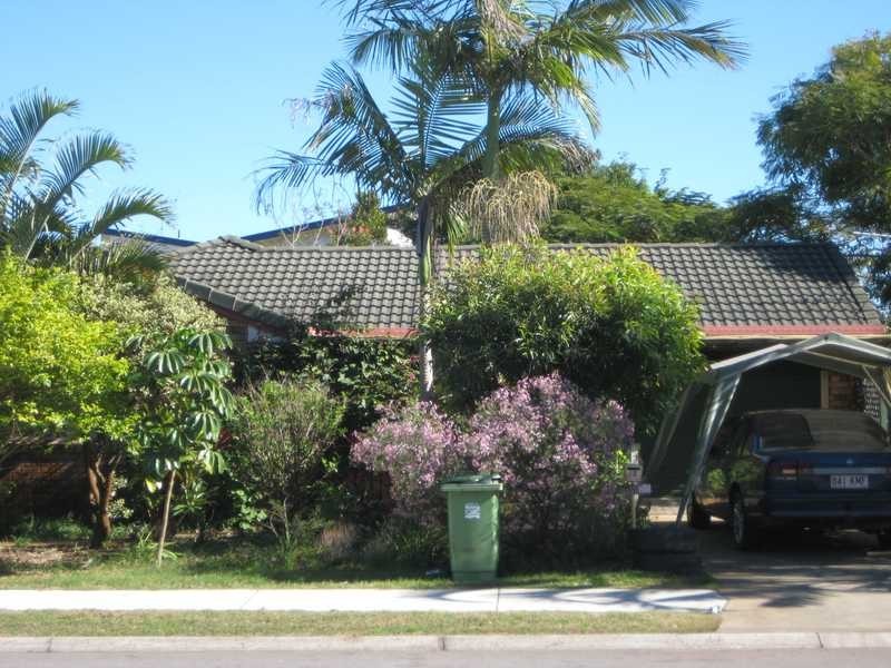 12 James Road, Beachmere QLD 4510