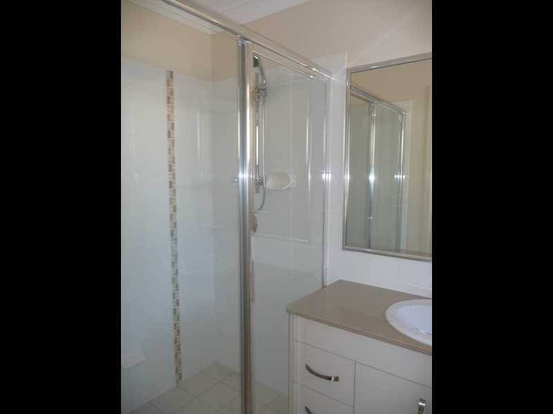 865 Beachmere Road, Beachmere QLD 4510