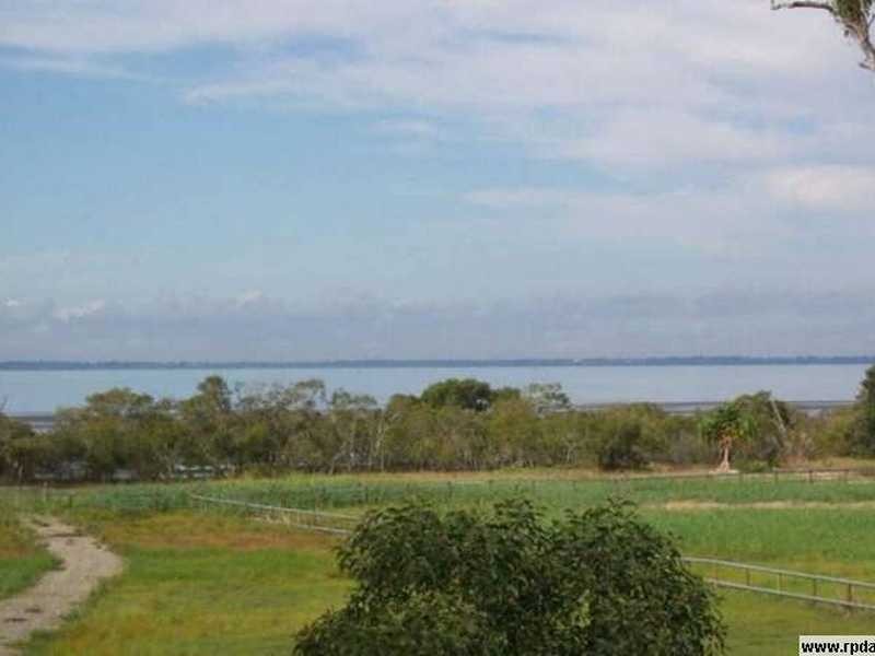 86 Campbell Parade, Beachmere QLD 4510