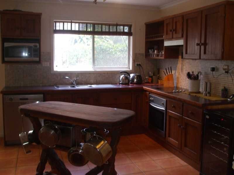 8 Dwyer Street, Beachmere QLD 4510