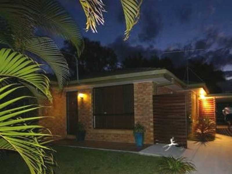 18 Grace Street, Beachmere QLD 4510