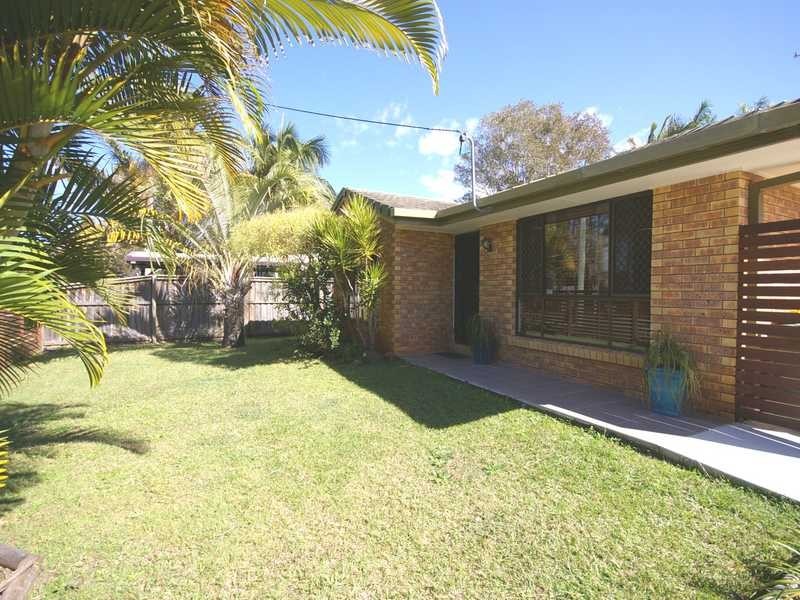 18 Grace Street, Beachmere QLD 4510
