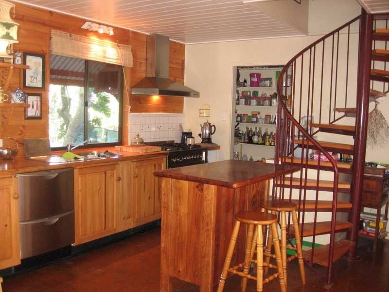 98 Bayside Drive, Beachmere QLD 4510