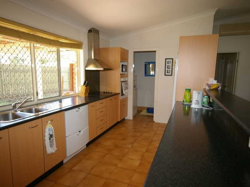 4 Spray Court, Beachmere QLD 4510