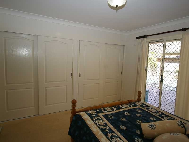 4 Spray Court, Beachmere QLD 4510