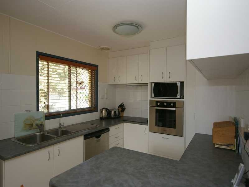 2 Gibson Street, Beachmere QLD 4510