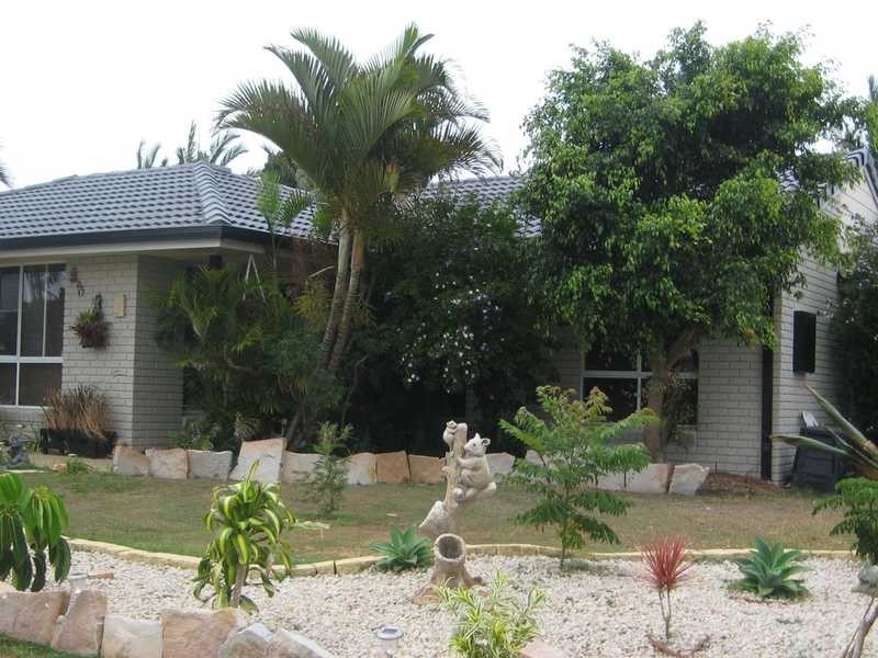 17 Nelson Street, Sandstone Point QLD 4511