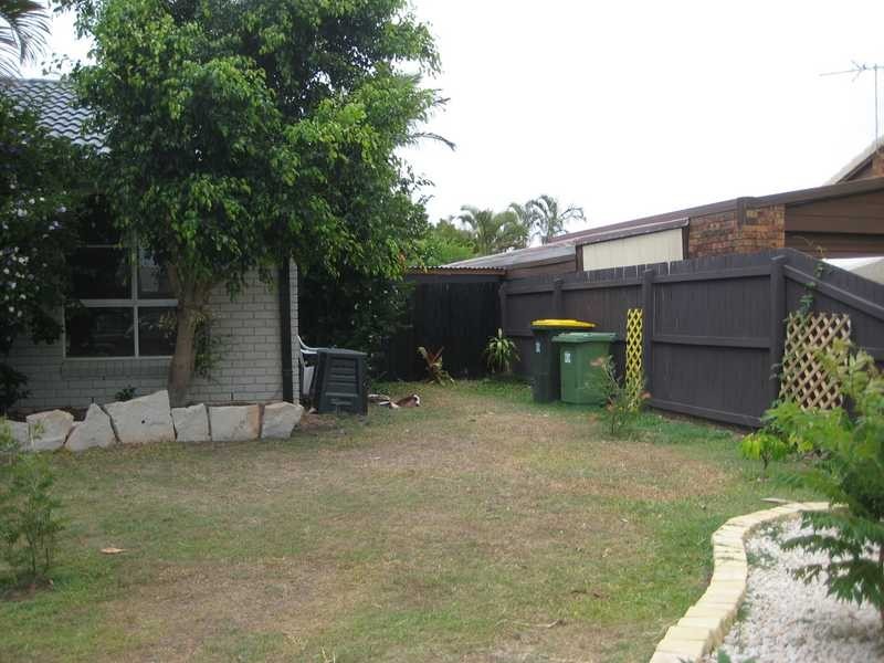 17 Nelson Street, Sandstone Point QLD 4511