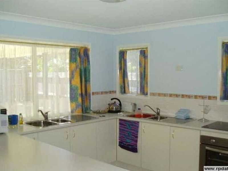 13 Albatross Court, Banksia Beach QLD 4507