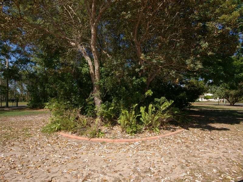 18 Randolph Street, Beachmere QLD 4510