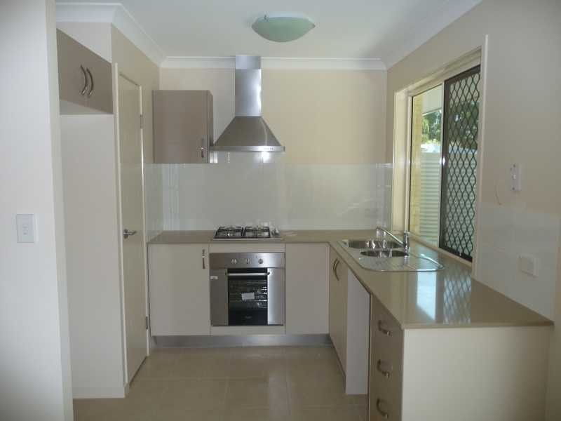865 Beachmere Road, Beachmere QLD 4510