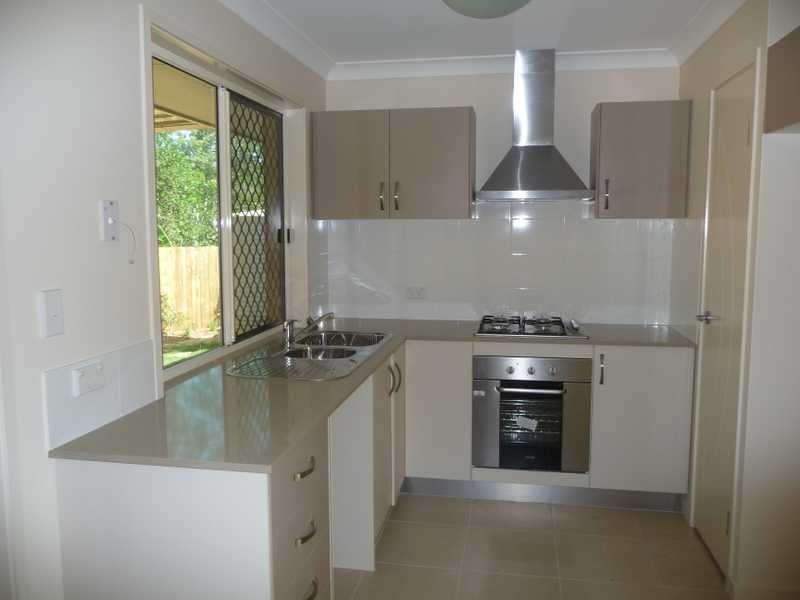 865 Beachmere Road, Beachmere QLD 4510