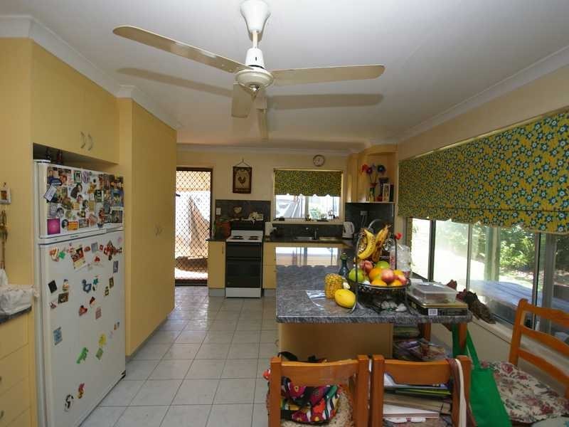 7 Phillip Street, Beachmere QLD 4510