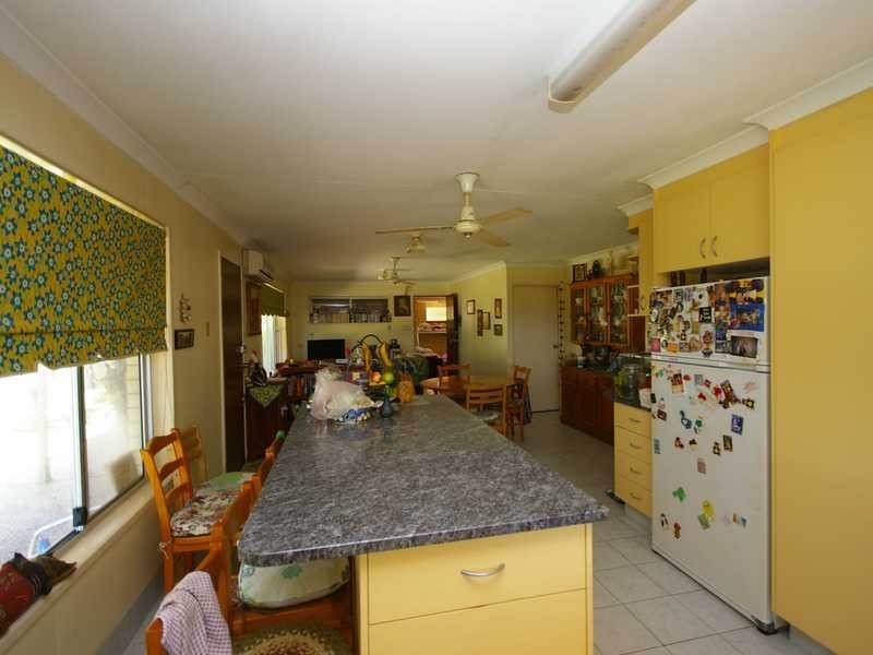 7 Phillip Street, Beachmere QLD 4510